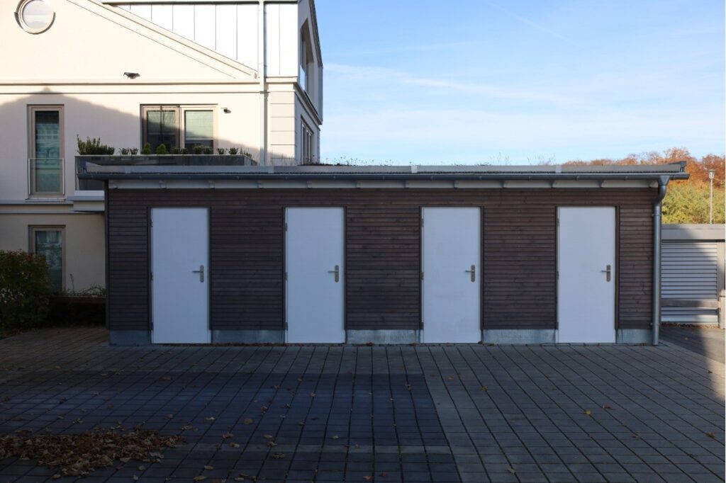 Schuppenanlage im Hof – mit privatem Abstellraum zur Wohnung