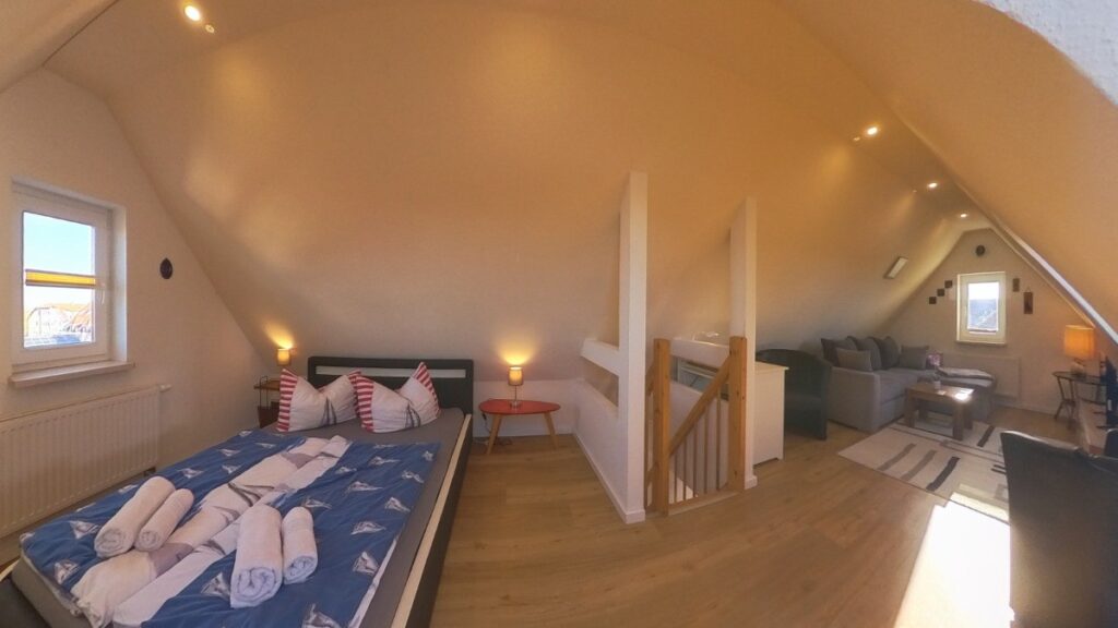 Wohnlich ausgebauter Spitzboden – ideal als zusätzlicher Rückzugsbereich