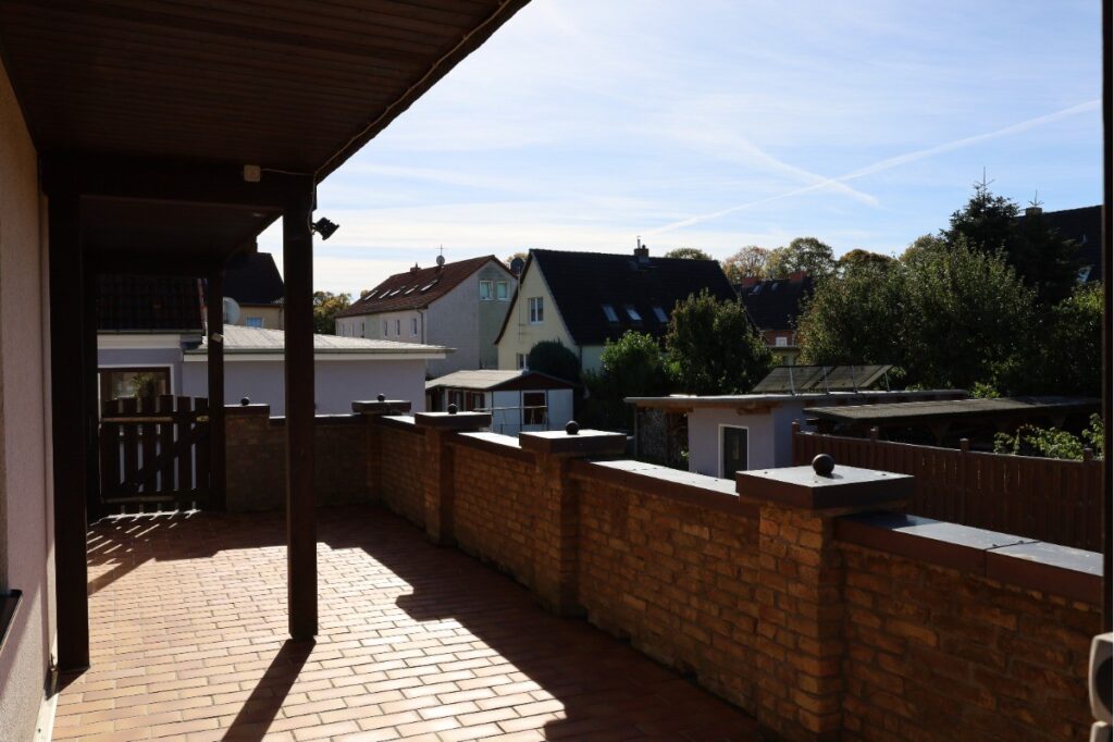 Die sonnige Terrasse mit Westausrichtung