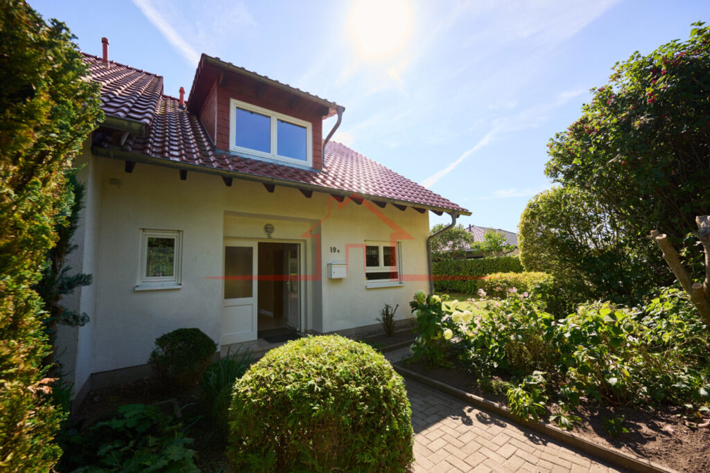 Blick auf die Doppelhaushälfte