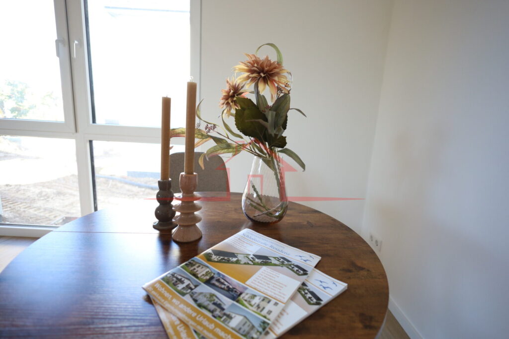 Essbereich mit Blick ins Freie